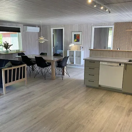 Holiday Anabella Ferienhaus Hals